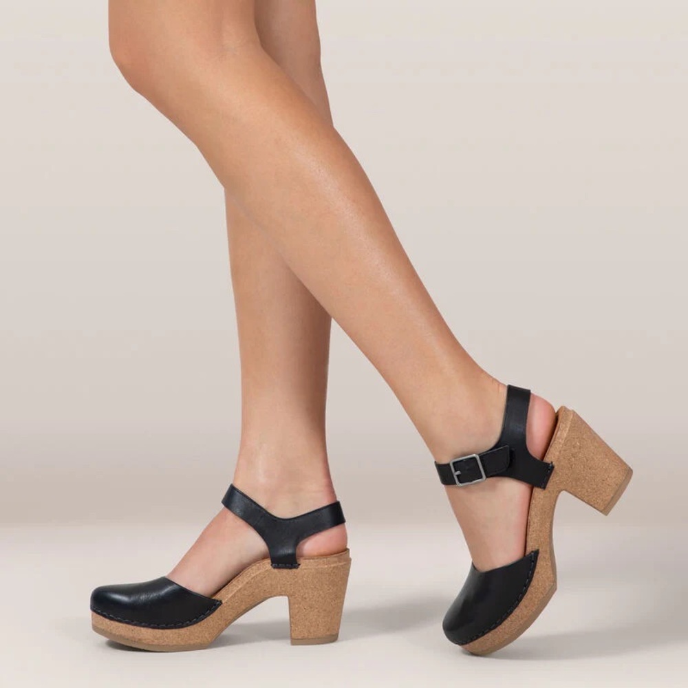 AETREX FINLEY CLOSED TOE HEEL Leather Cork-Platform Clog Sandals